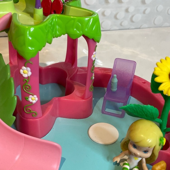 Strawberry Shortcake 🍓💦Splashin Petal Pool Playset 2008 - Picture 5 of 14